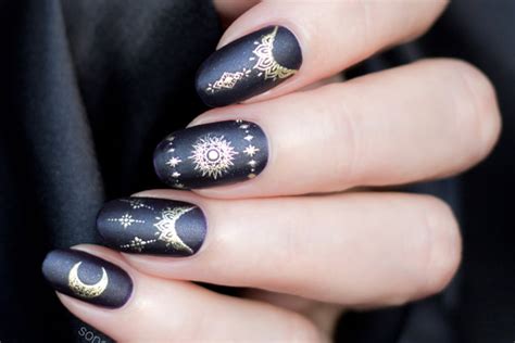 Discover the art of spellbinding nails with Kimw's magic touch